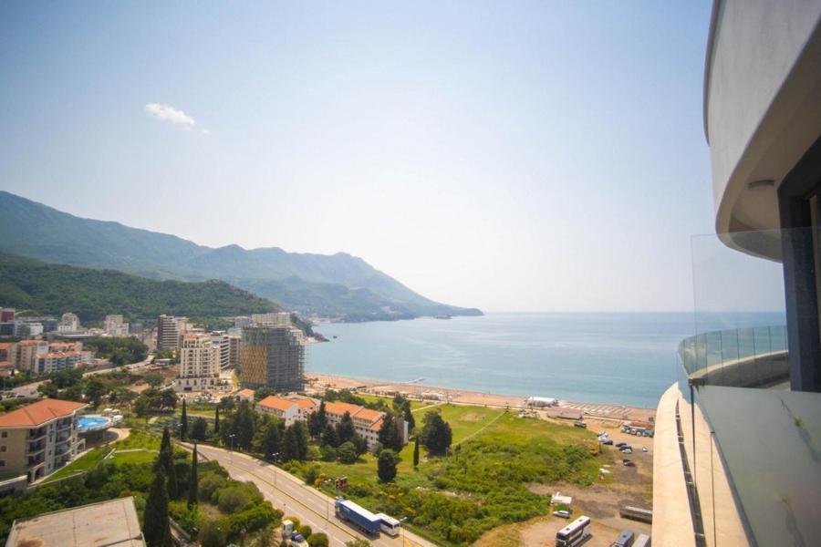Апартаменти Skyline Premium Residences