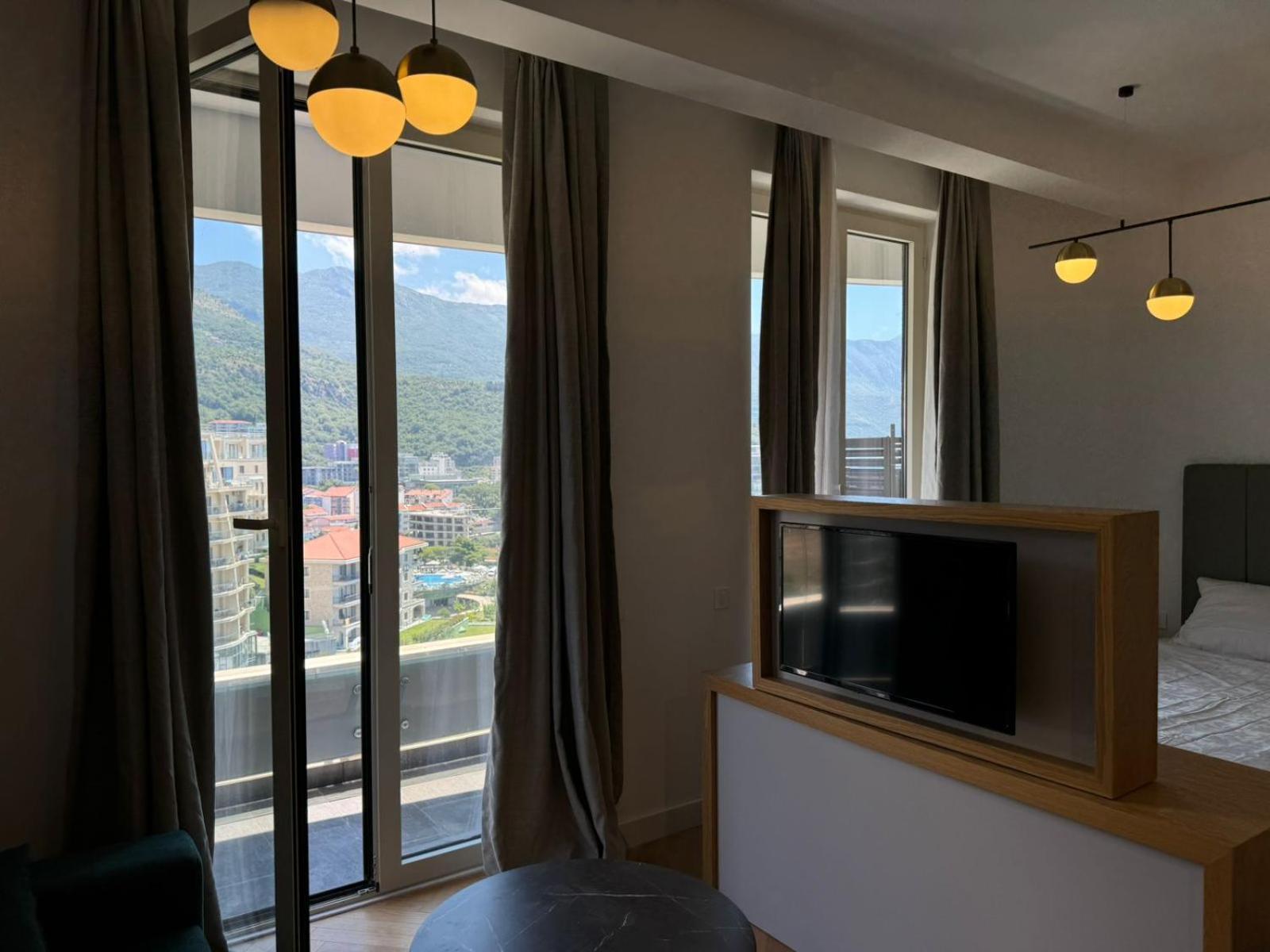 Апартаменти Skyline Premium Residences