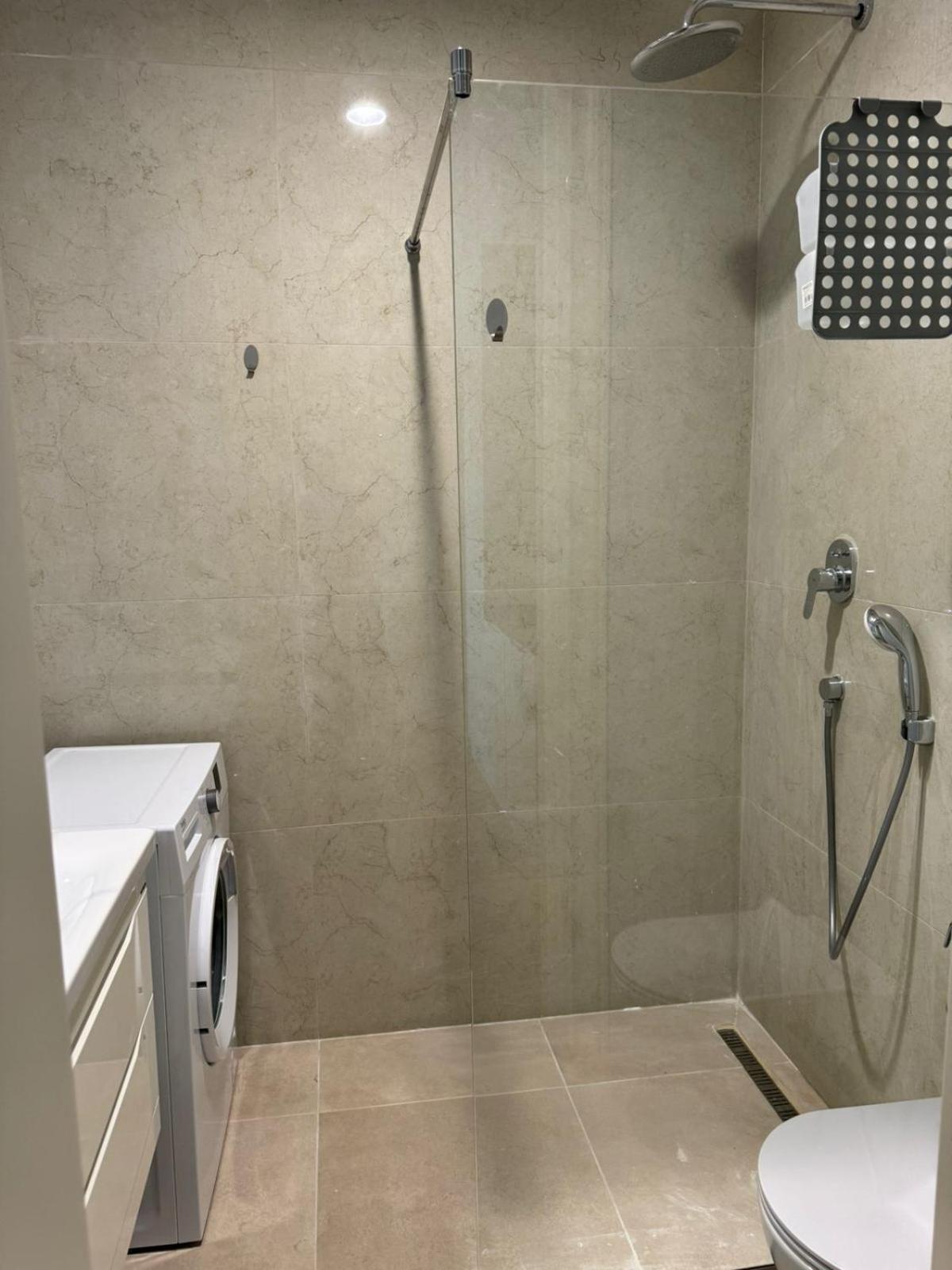 Skyline Premium Residences Апартаменти *